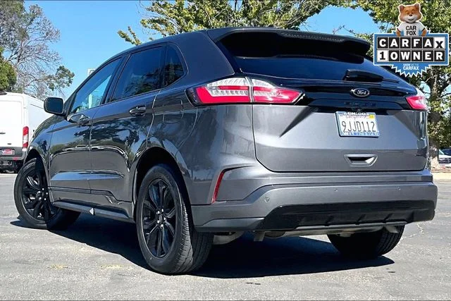 Used 2023 Gray Metallic Ford SE image 12