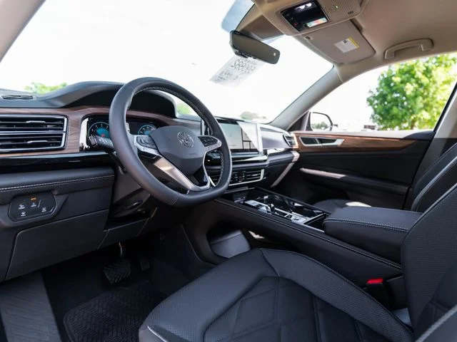 New 2026 Gray Volkswagen 2.0T SE w/Technology image 4