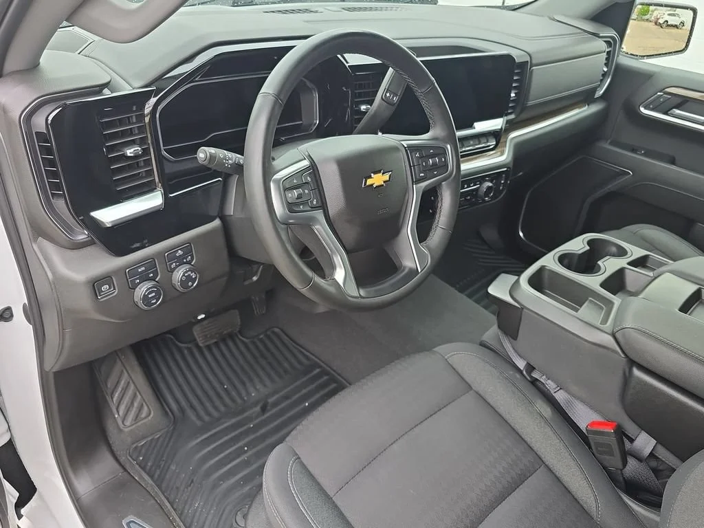 Used 2023 Summit White Chevrolet LT image 10
