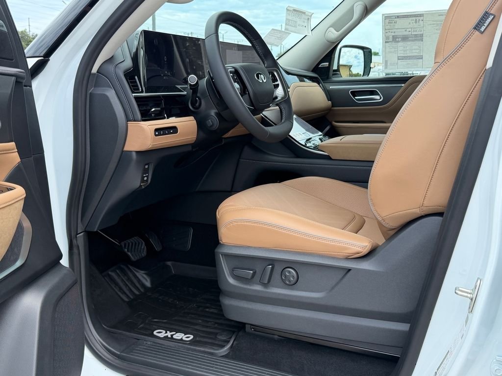 New 2027 RADIANT WHITE INFINITI Luxe 2WD image 13