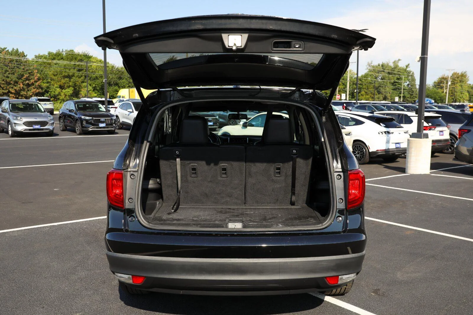Used 2017 Crystal Black Pearl Honda EX-L image 15