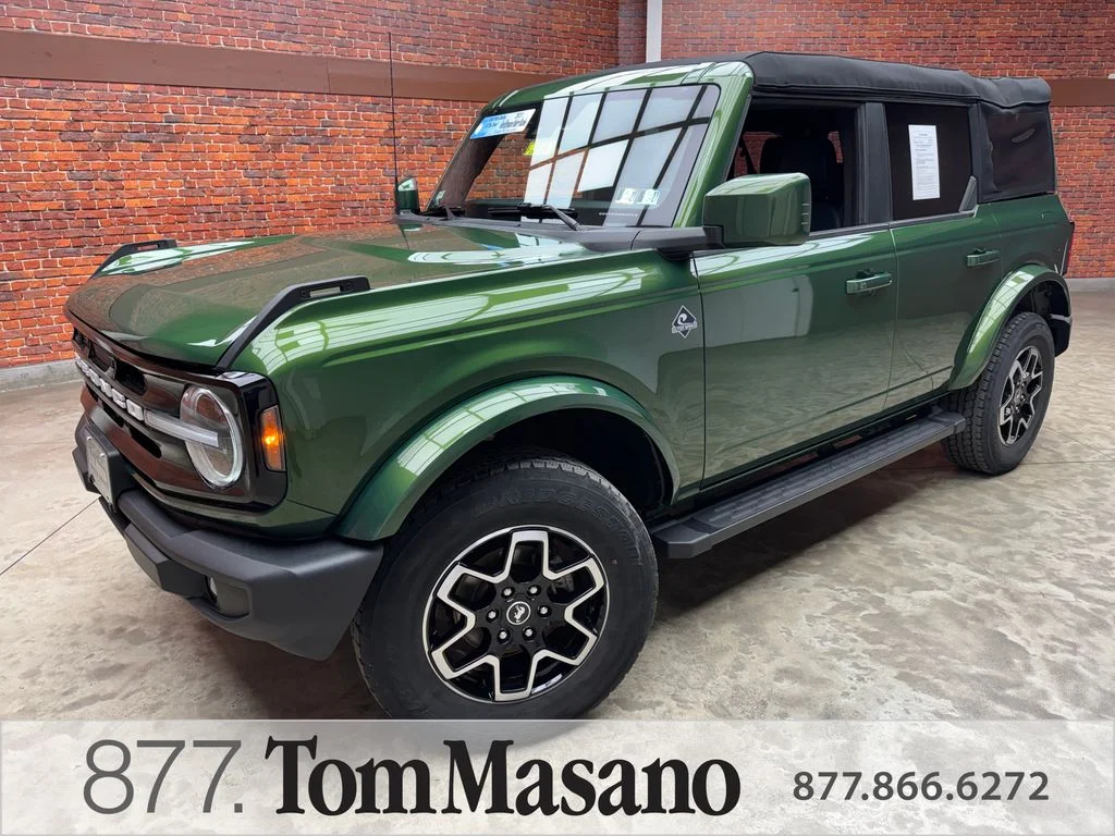 2023 Ford Bronco Outer Banks 4x4's photo