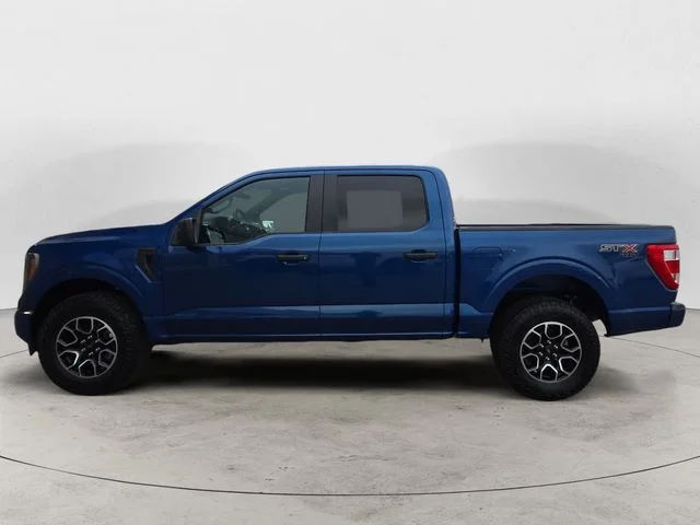 Used 2023 Blue Metallic Ford XL image 8