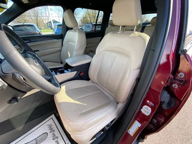 Used 2023 Red Jeep Limited image 10