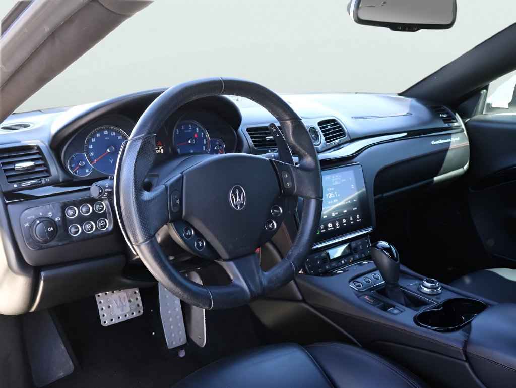 Used 2018 White Maserati Sport image 19