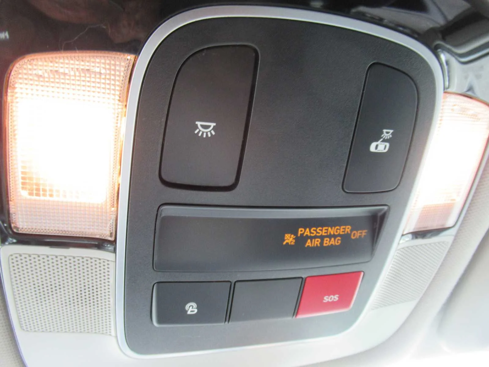 Used 2022 Quartz White Hyundai SEL image 31