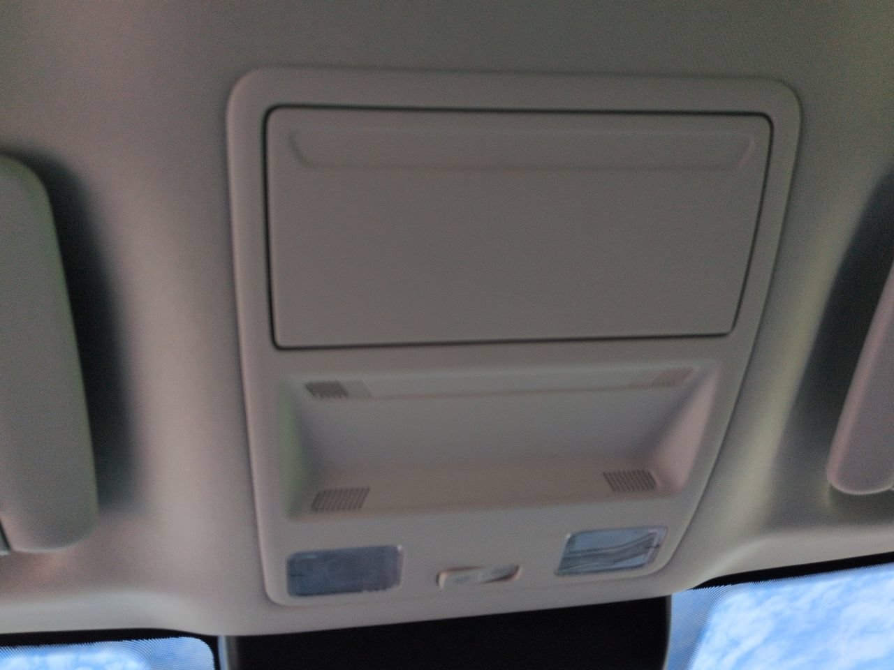Used 2025 Gray Metallic Ford XL image 21