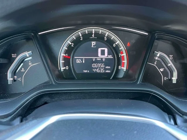 Used 2016 Modern Steel Metallic Honda LX image 32