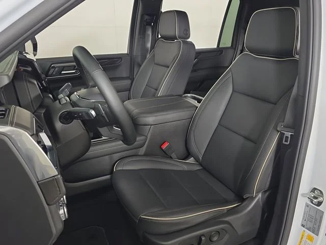 Used 2026 Summit White GMC Elevation image 17