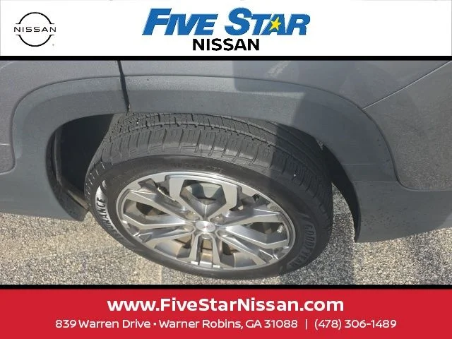 Used 2018 Gray GMC SLT image 9