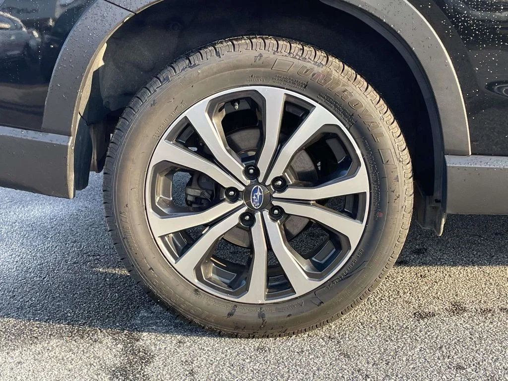 Used 2019 Crystal Black Silica Subaru Limited image 32
