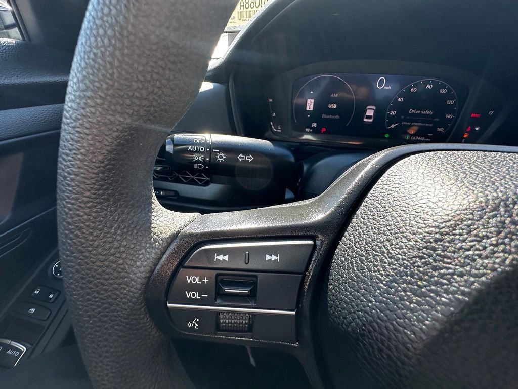 Used 2024  Honda LX image 31