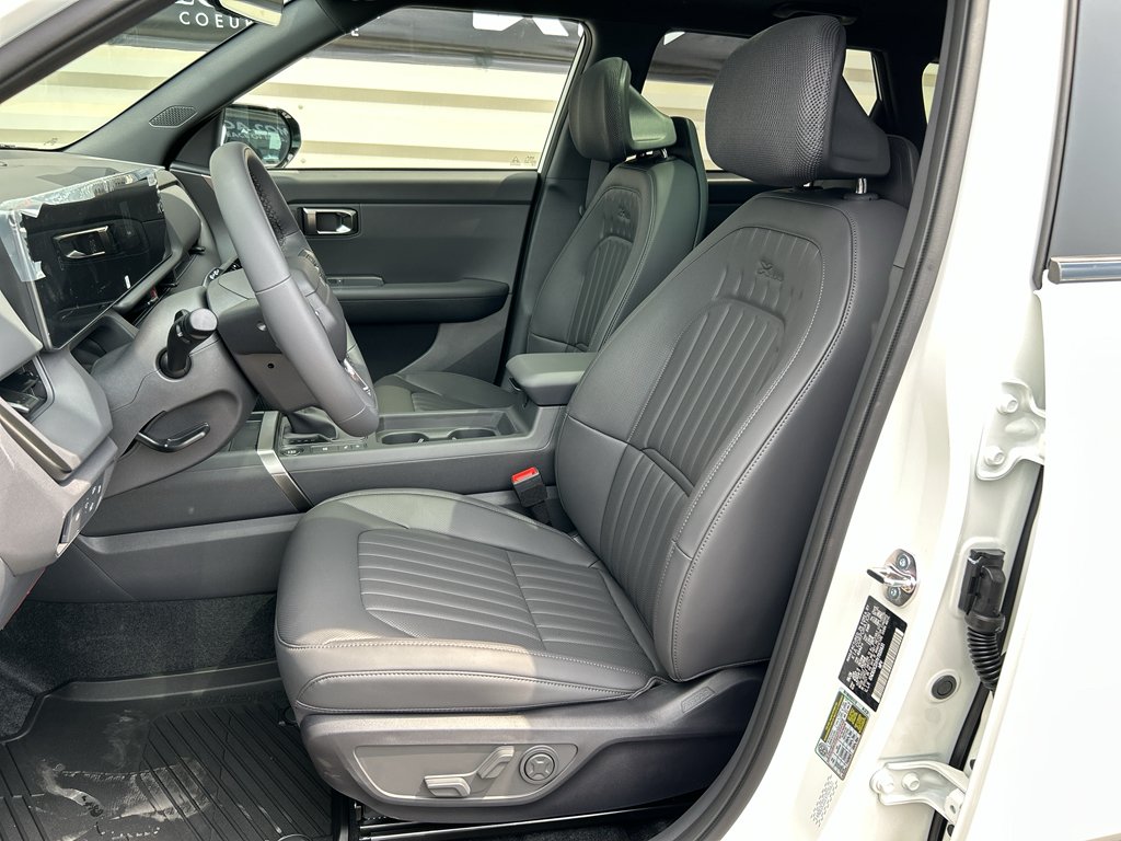 New 2027 Snow White Pearl Kia X-Line S image 11