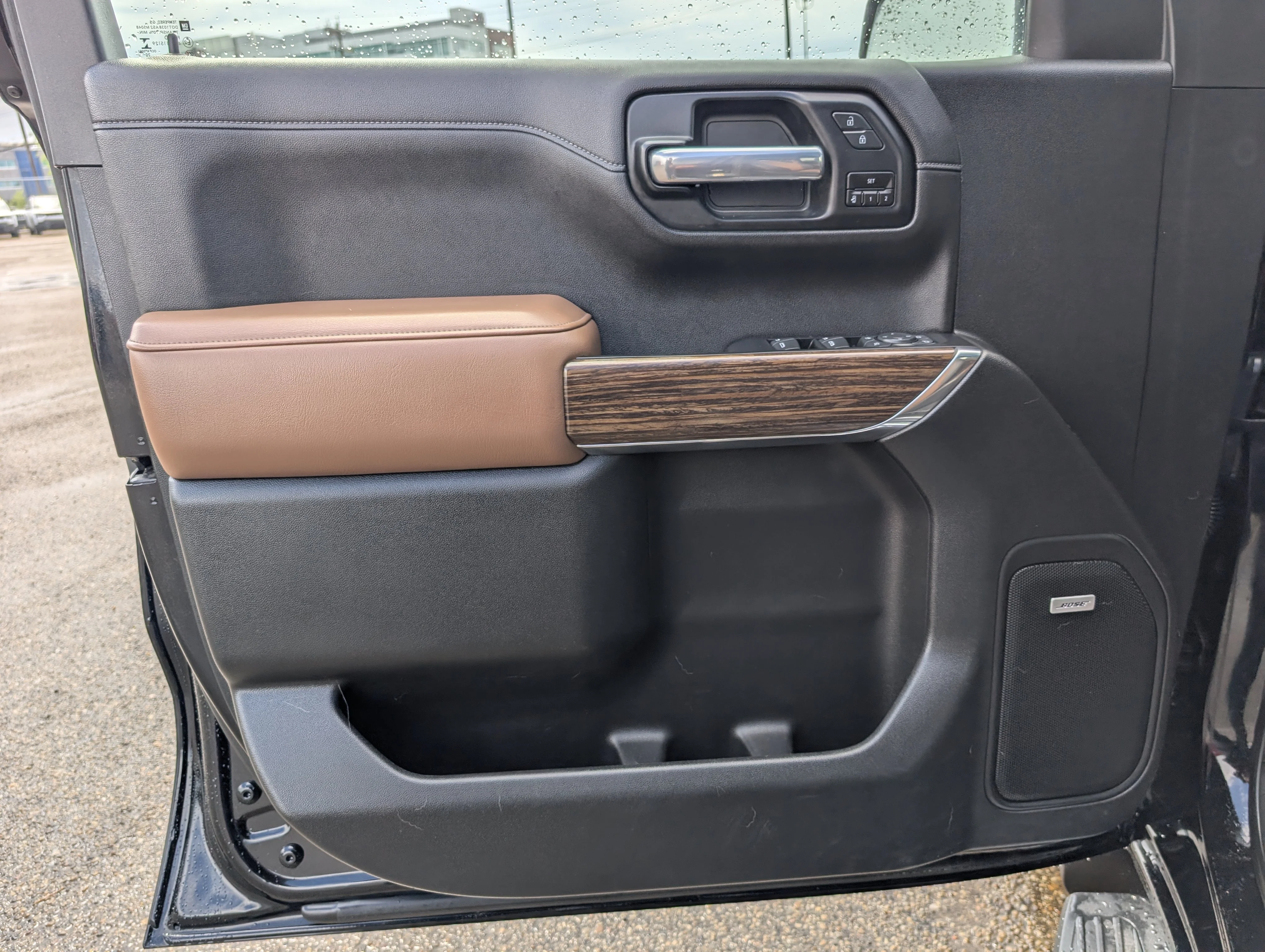 Used 2020 Black Chevrolet High Country image 17