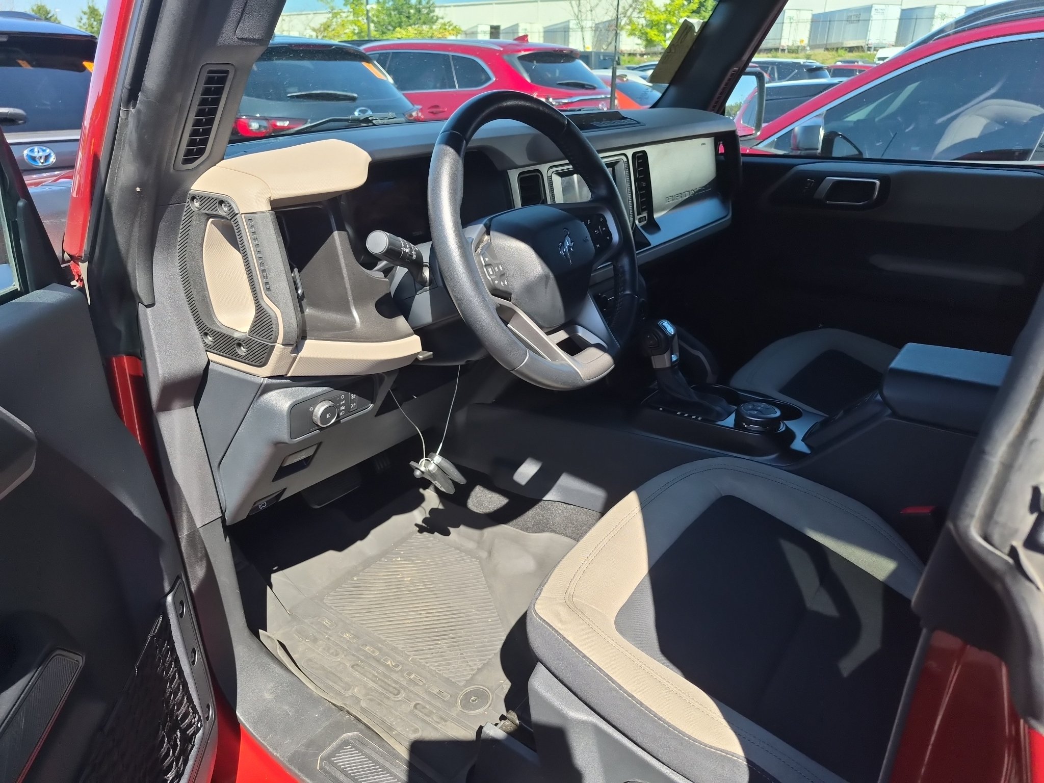 Used 2022 Hot Pepper Red Metallic Tinted Clearcoat Ford Big Bend image 3