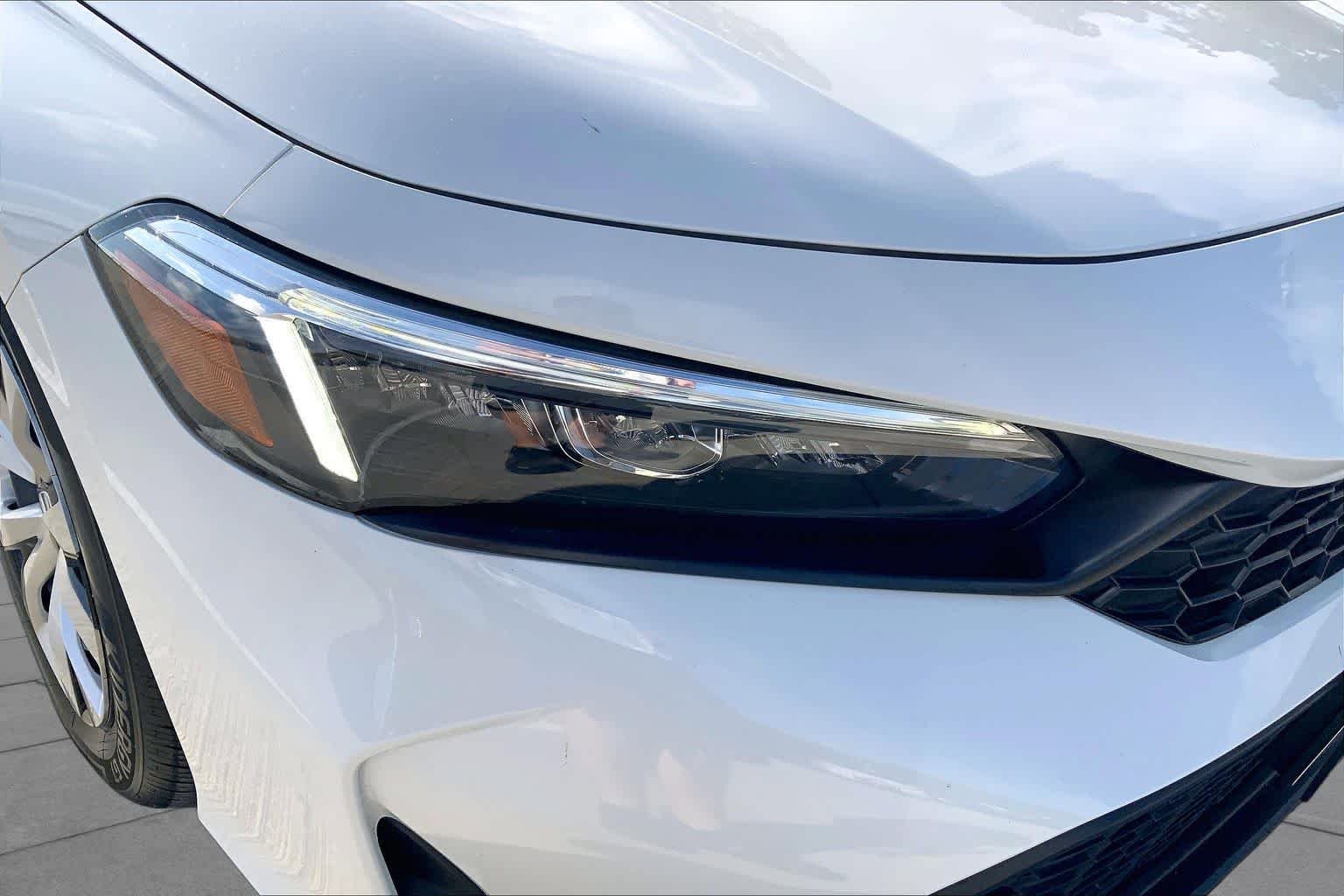 Used 2026 Platinum White Pearl Honda LX image 26