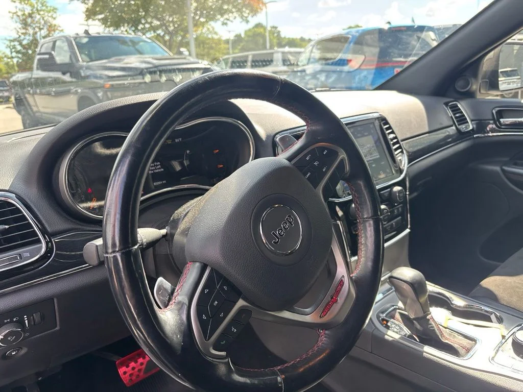 Used 2021 White Jeep Trailhawk image 16