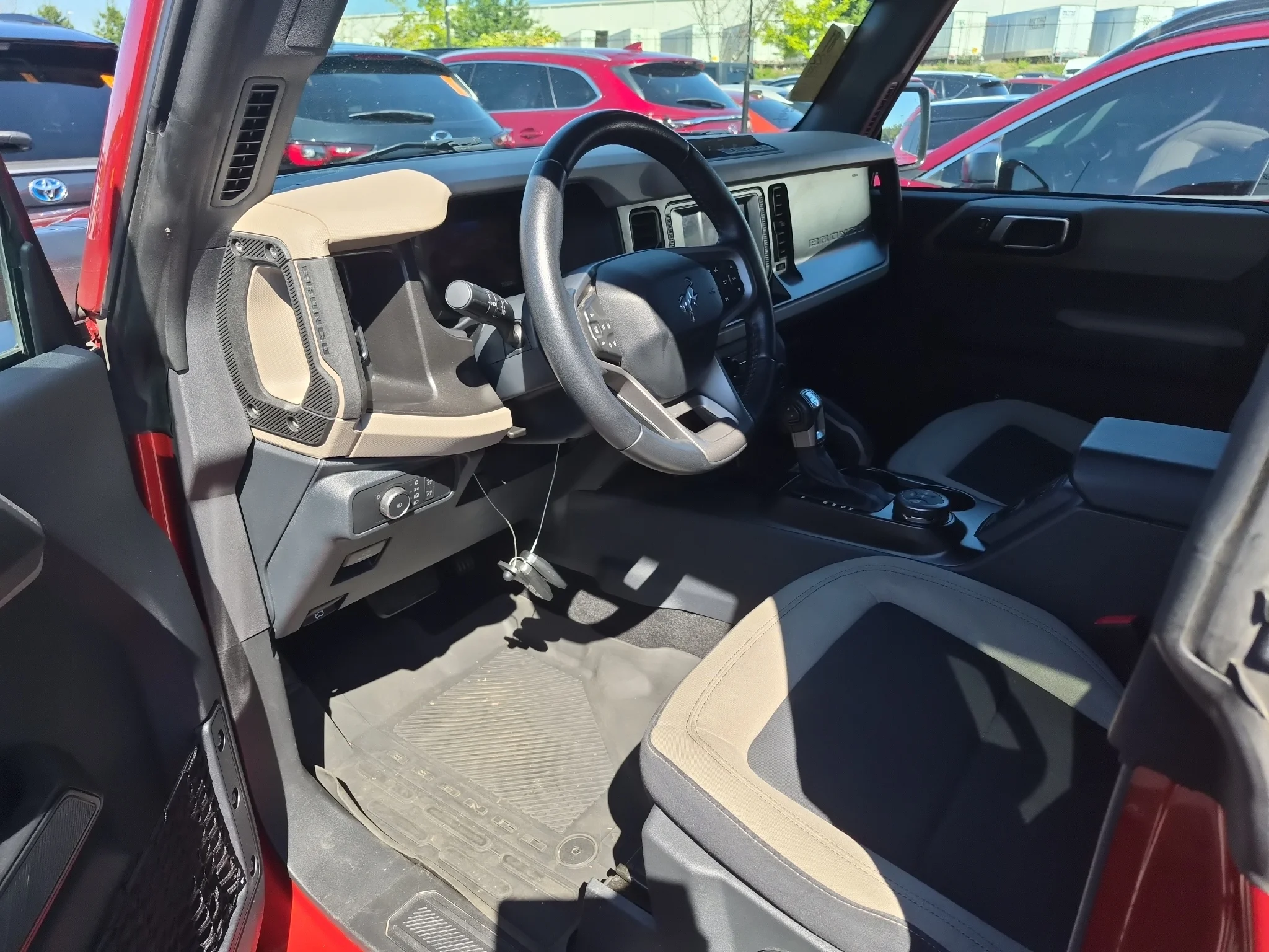 Used 2022 Hot Pepper Red Metallic Tinted Clearcoat Ford Big Bend image 3