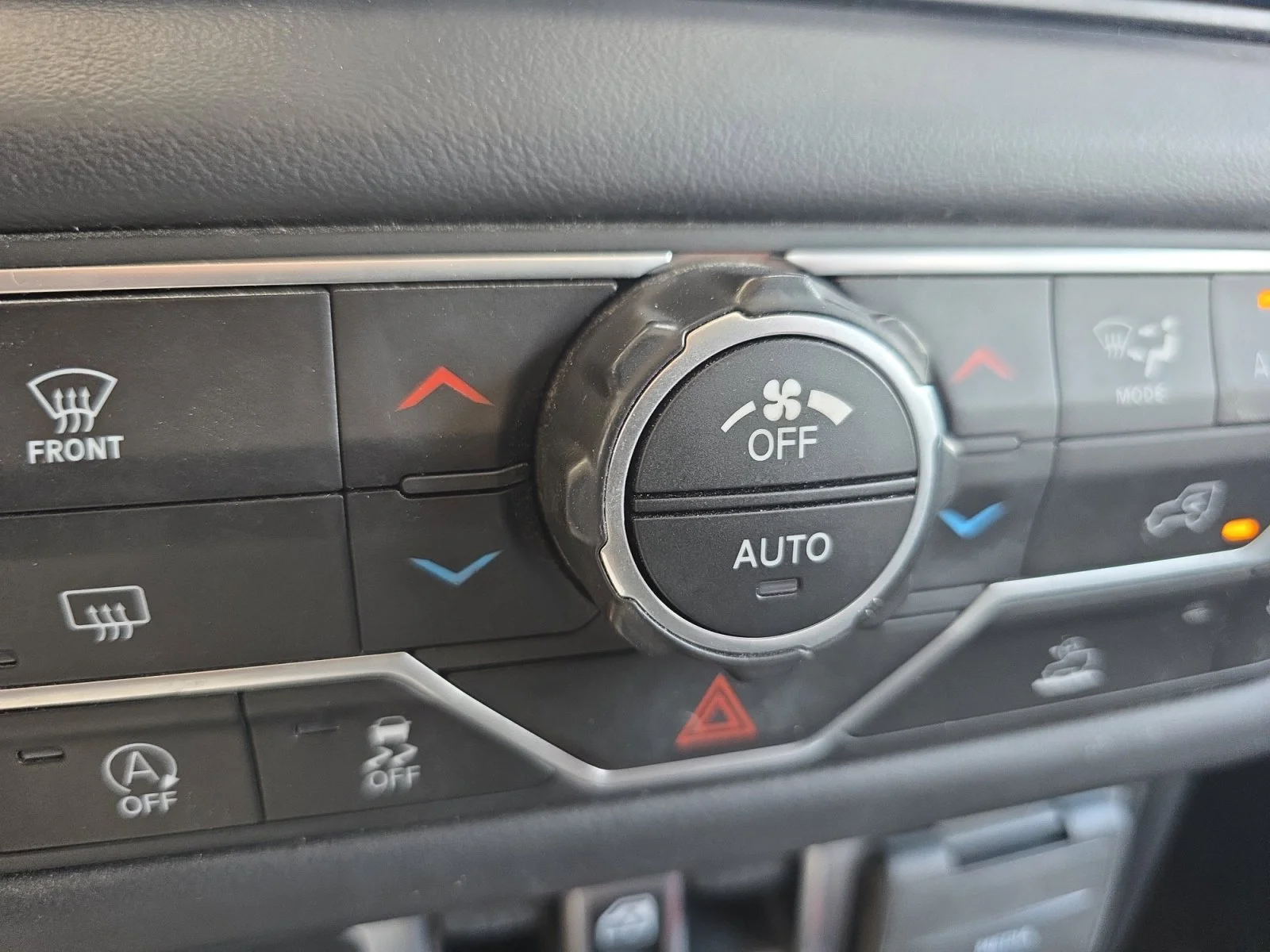 Used 2025 Fathom Blue Pearlcoat Jeep Mojave image 15