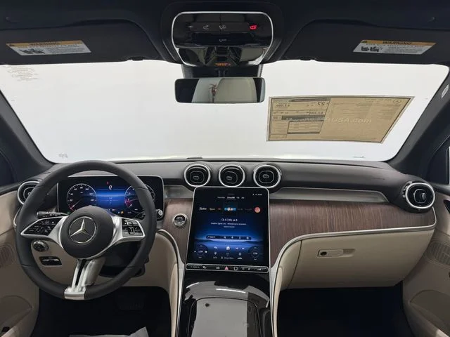 New 2026 Polar White Mercedes-Benz GLC 300 image 6