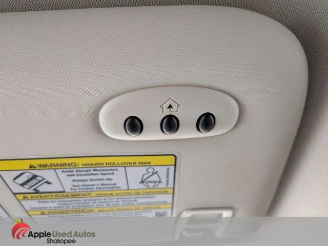 Used 2014 Silver Ford Titanium image 25