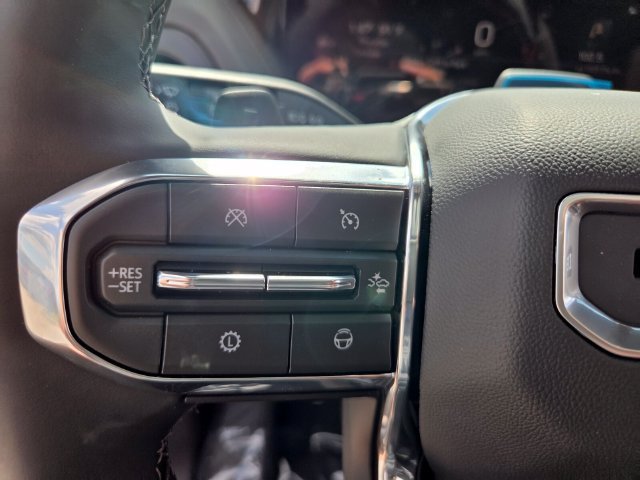 2026 GMC Yukon Denali - Photo 15