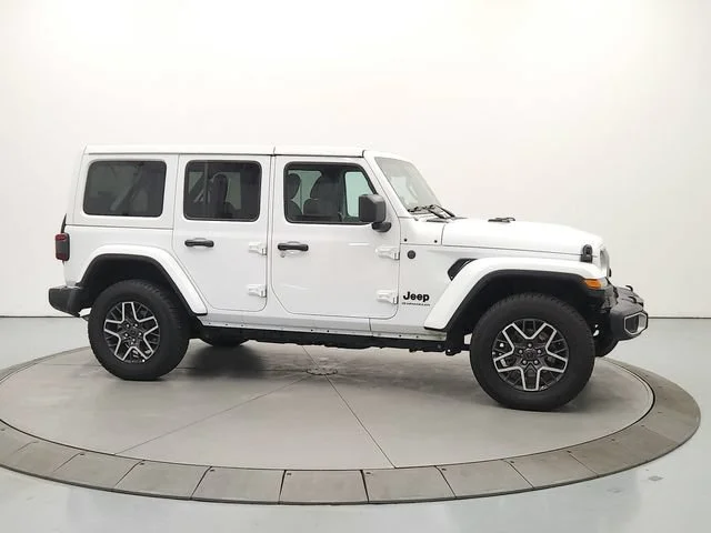 Used 2025 Bright White Cl Jeep Sahara image 8