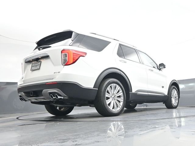 Used 2023 White Ford King Ranch image 32