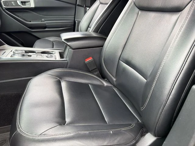 Used 2020 Blue Ford XLT image 13