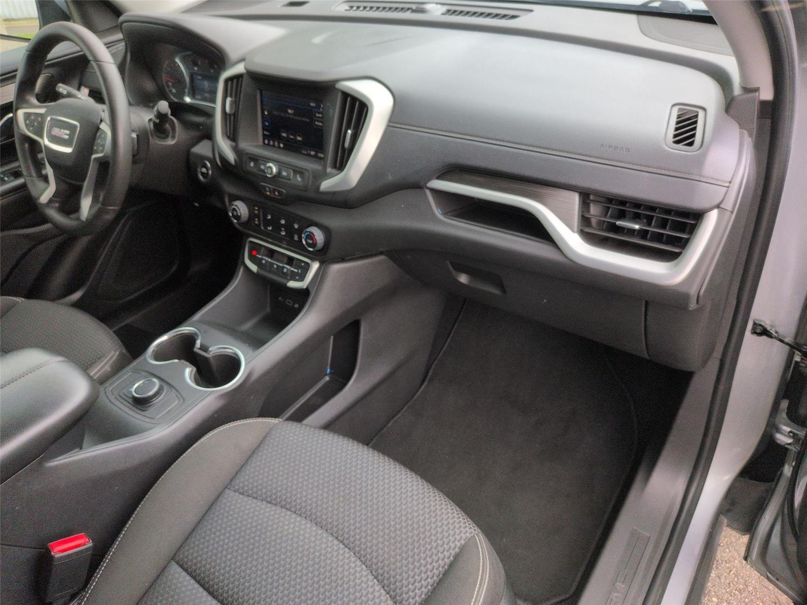Used 2024 Sterling Metallic GMC SLE image 37