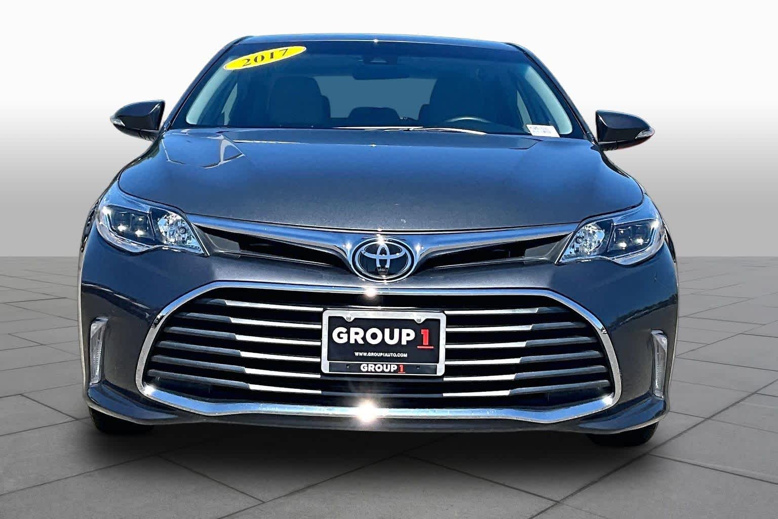 Used 2017 Magnetic Gray Metallic Toyota XLE image 3