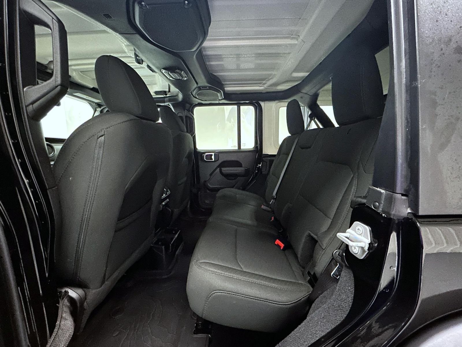 Used 2022 Black Jeep Unlimited Sport S image 19