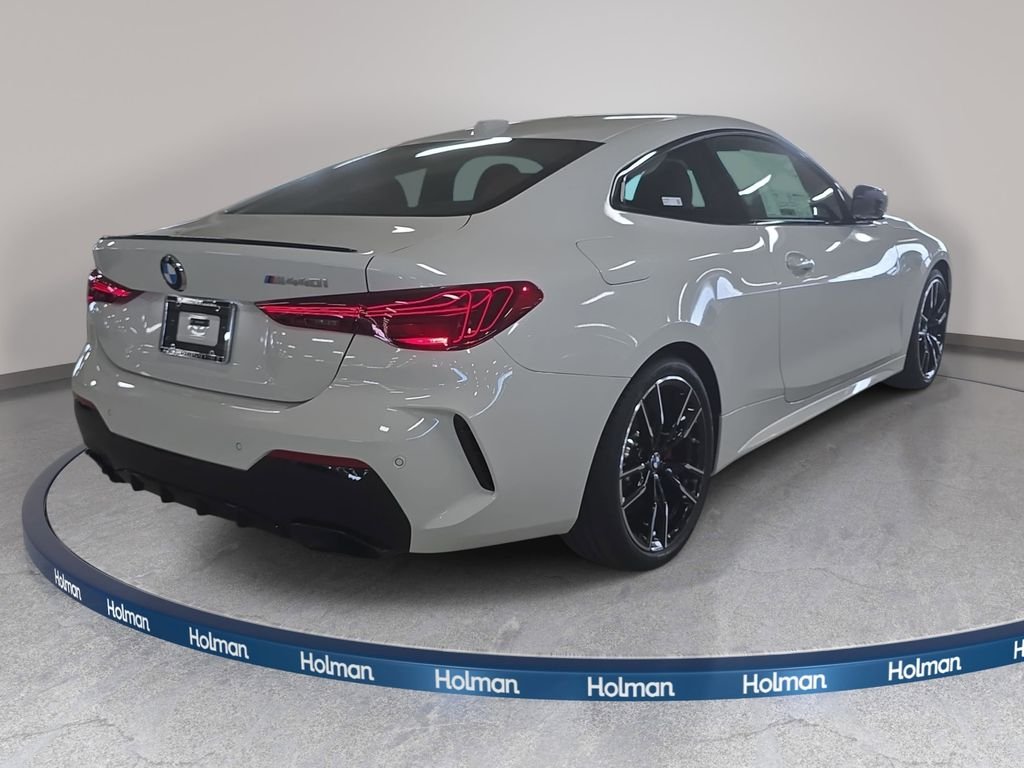 New 2027 Alpine White BMW M440i image 4