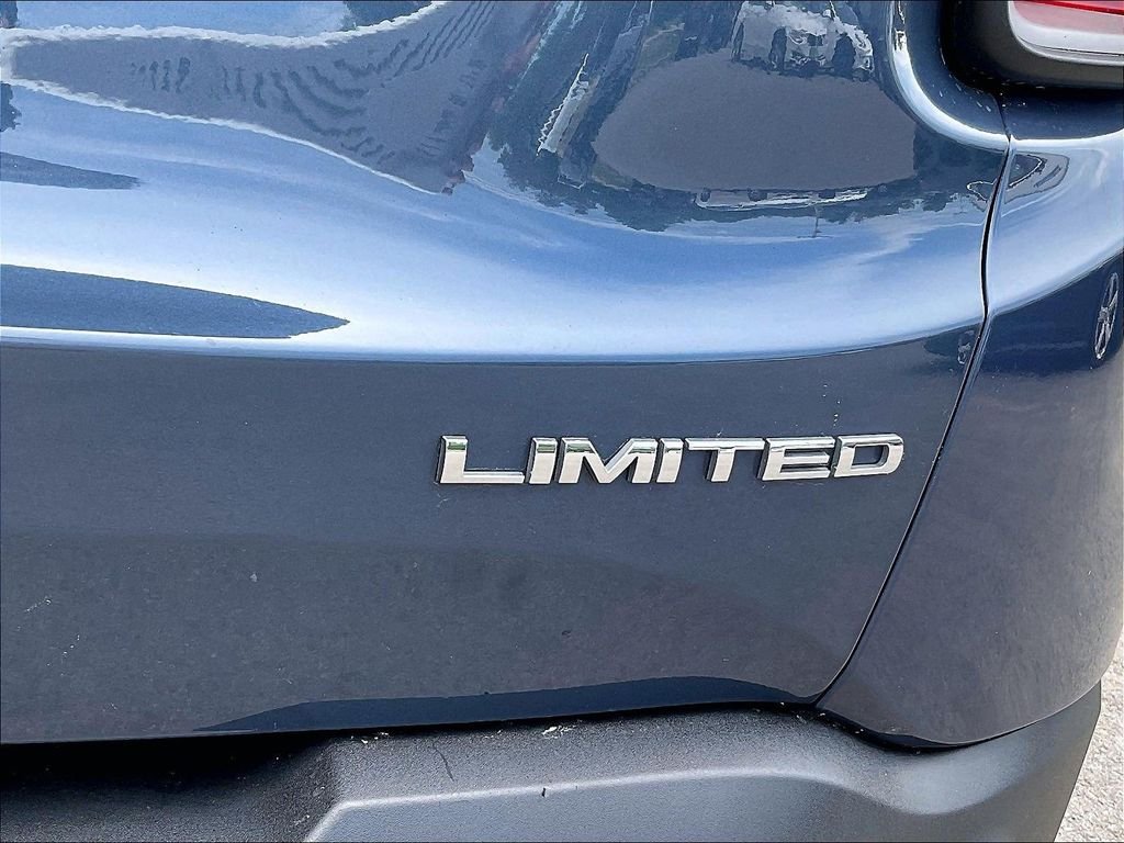 Used 2020 Blue Jeep Limited image 28