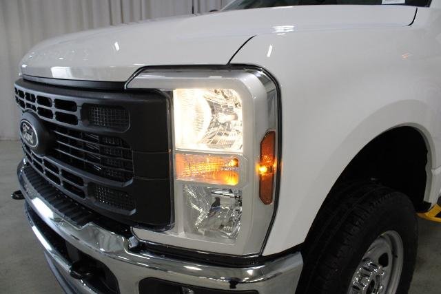 New 2027 Oxford White Ford XL image 67