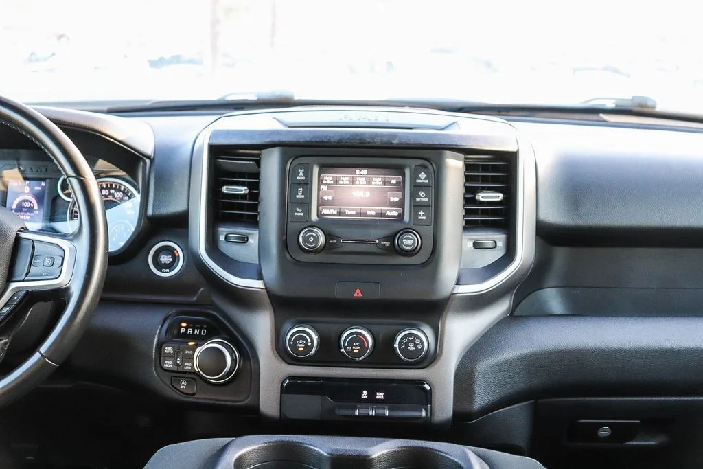 Used 2022 White Ram Big Horn/Lone Star image 15