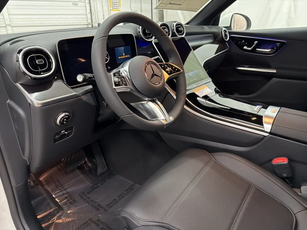 Used 2026 White Mercedes-Benz GLC 300 image 12