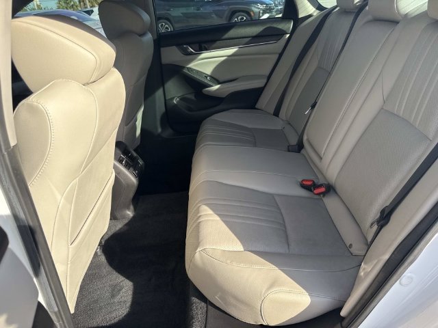2021 Honda Accord Touring - Photo 11