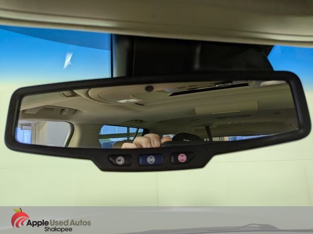 Used 2015 White Chevrolet LTZ image 34
