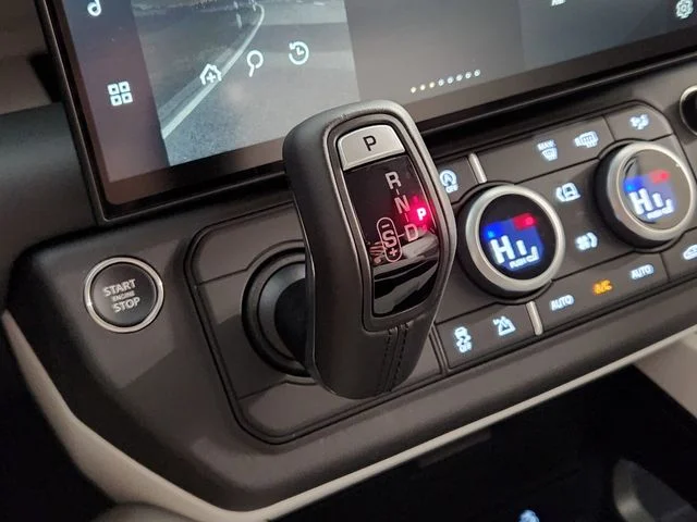 2026 Land Rover Defender X-Dynamic SE - Photo 20