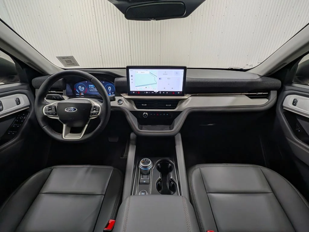 New 2026 Star White Metallic Tri-Coat Ford Active image 3