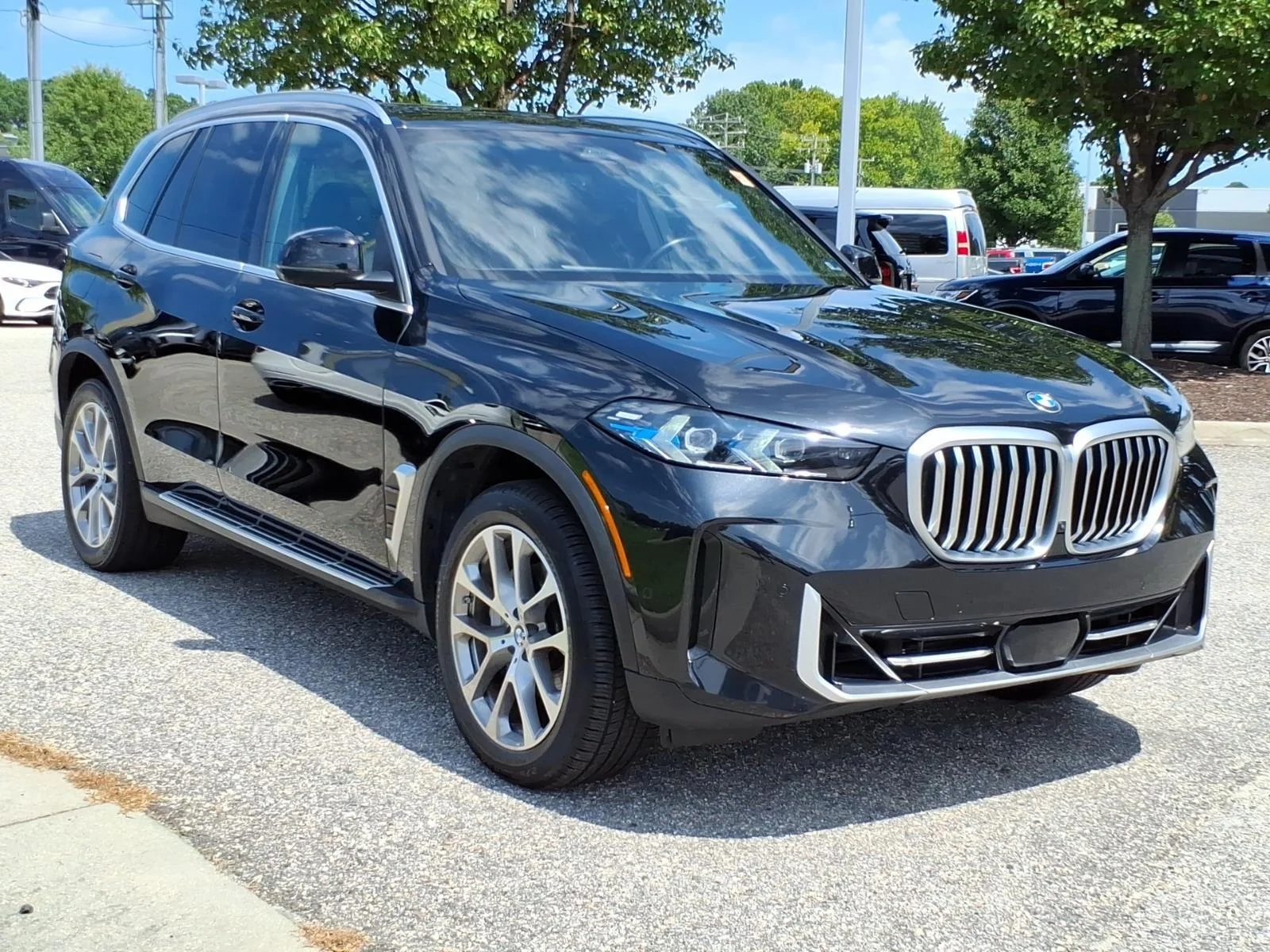 Used 2026  BMW sDrive40i image 5