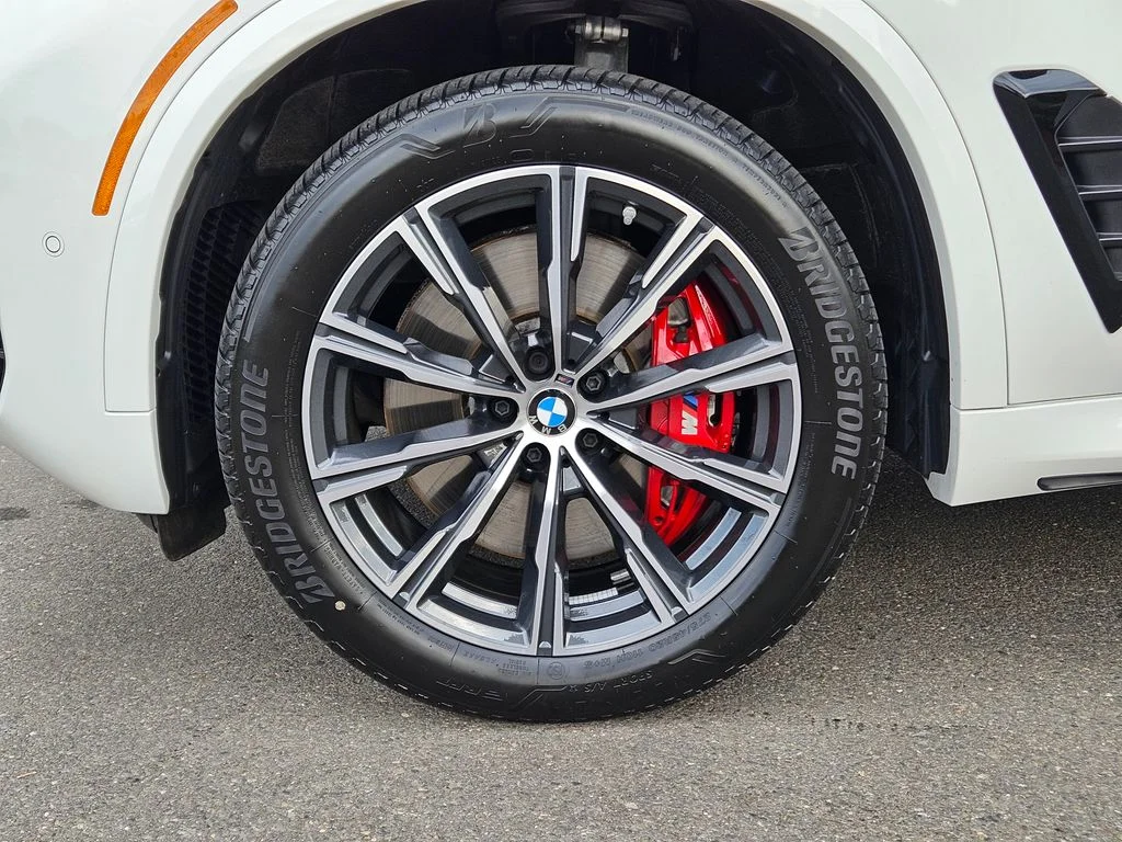Certified Used 2026 White BMW M60i image 45
