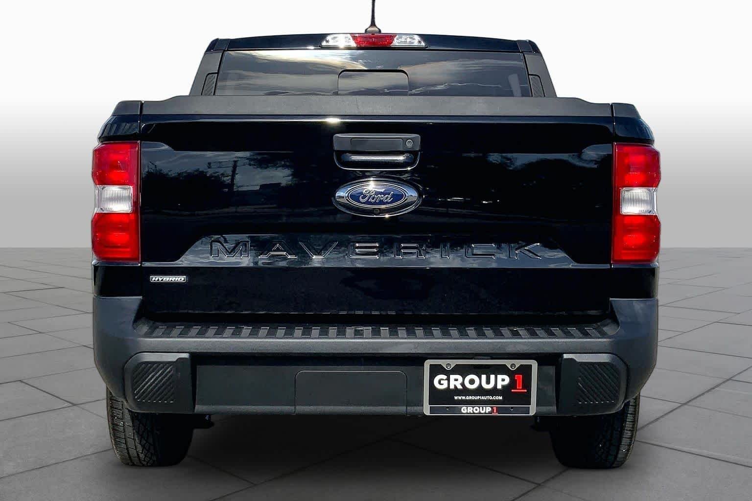 Used 2022 Shadow Black Ford Lariat image 5