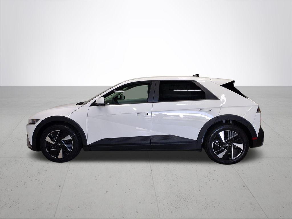 New 2026 White Hyundai SEL image 11