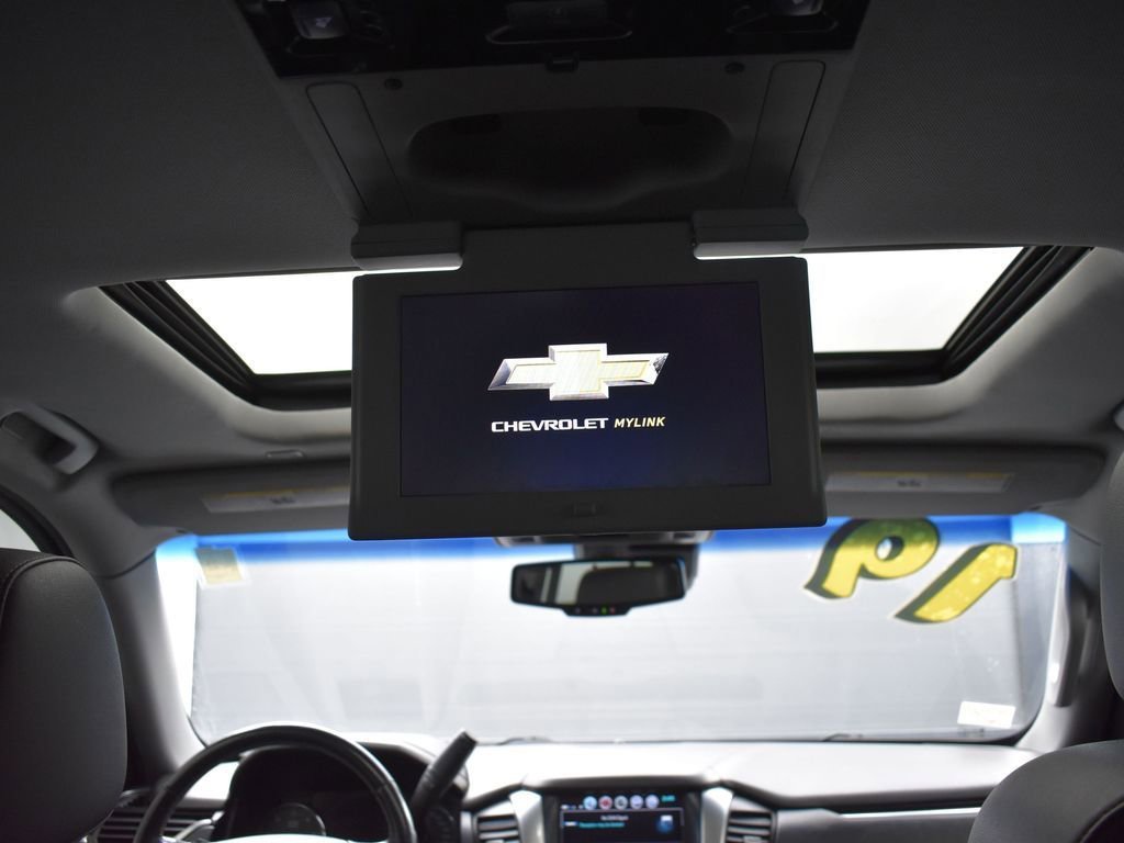 2019 CHEVROLET SUBURBAN - Image 32