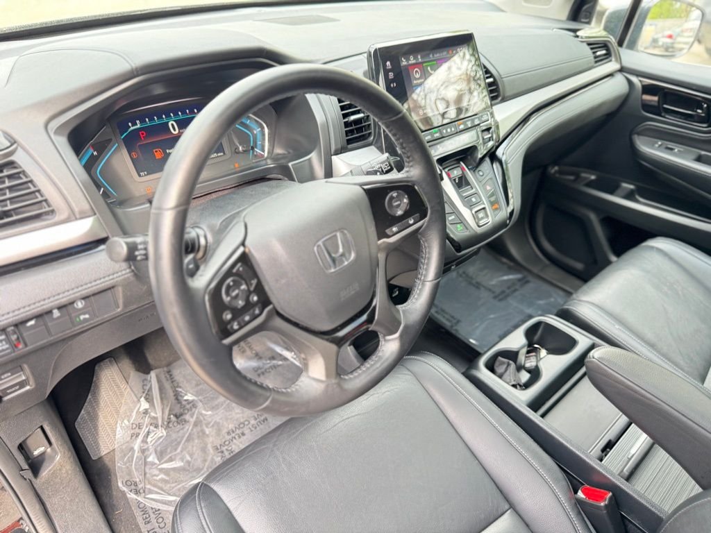 Used 2024 Crystal Black Pearl Honda Touring image 17