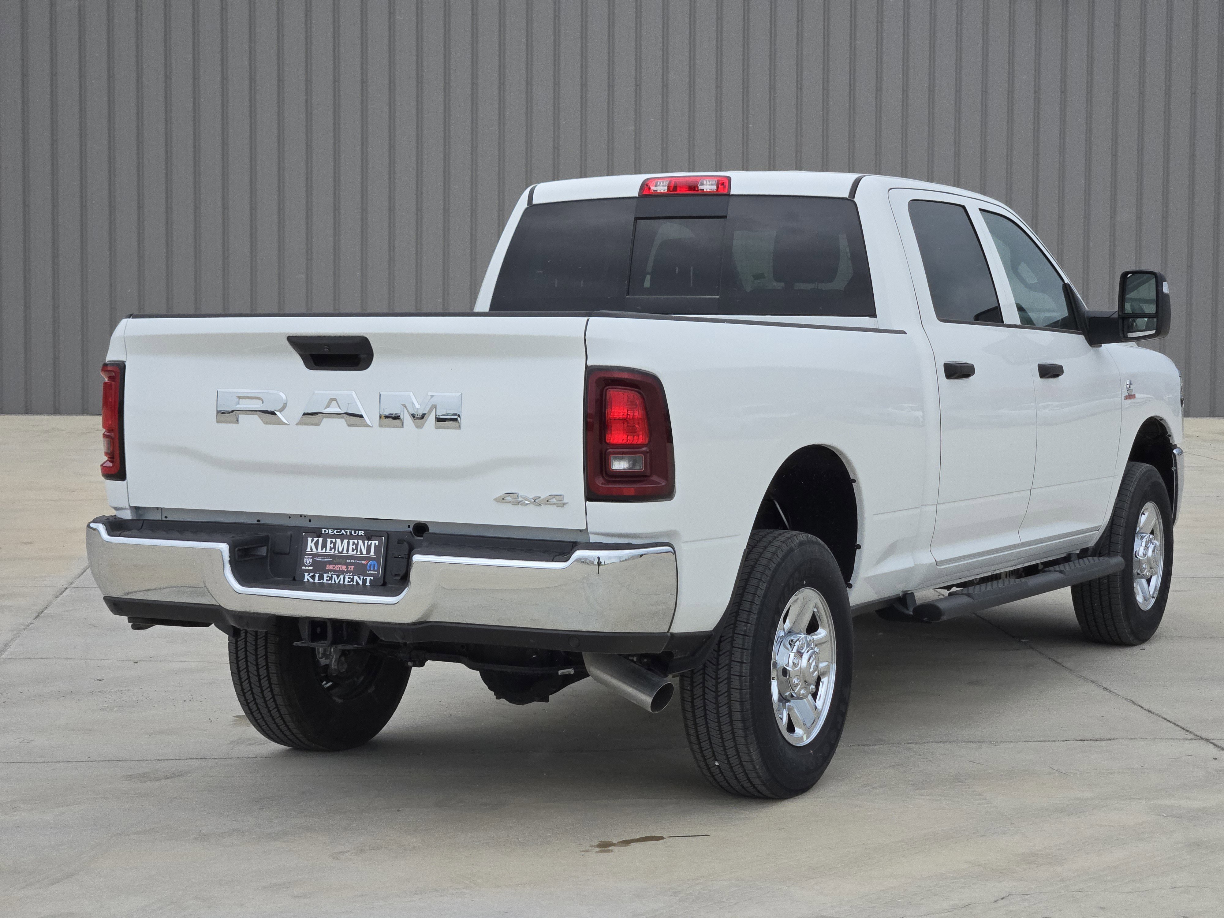 New 2026 Bright White Clear-Coat Exterior Paint RAM Tradesman image 5