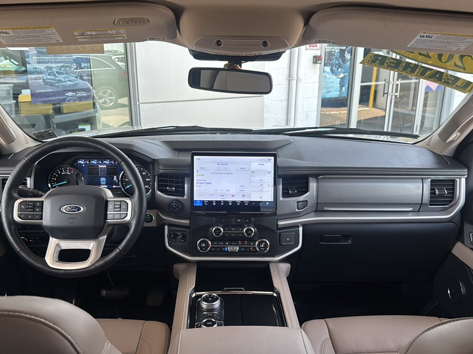 Used 2022 Star White Metallic Tri Coat Ford XLT image 30