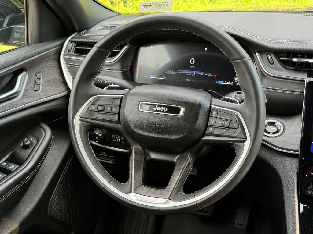 Used 2024 Red Jeep Limited image 29